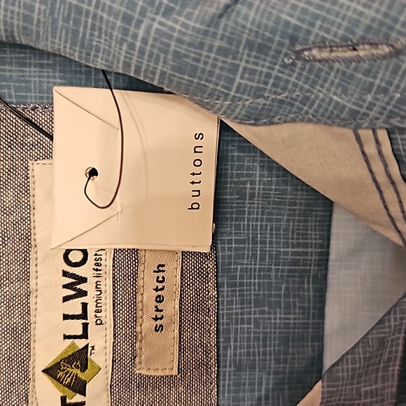 Tallwoods premium  lifestyle  apparel  dress shirt size Medium - Picture 12 of 13